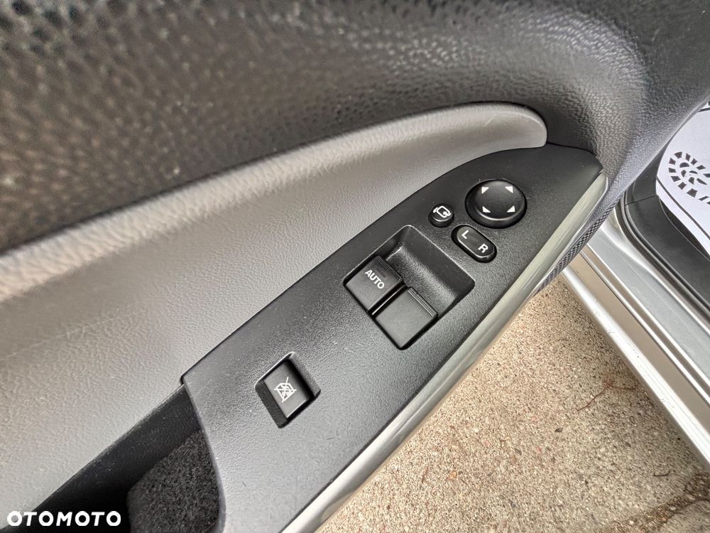 Mazda 2 1.3 Exclusive - 12