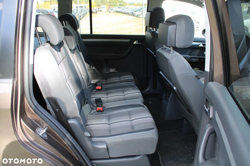 Volkswagen Touran 1.6 TDI DPF MATCH - 29