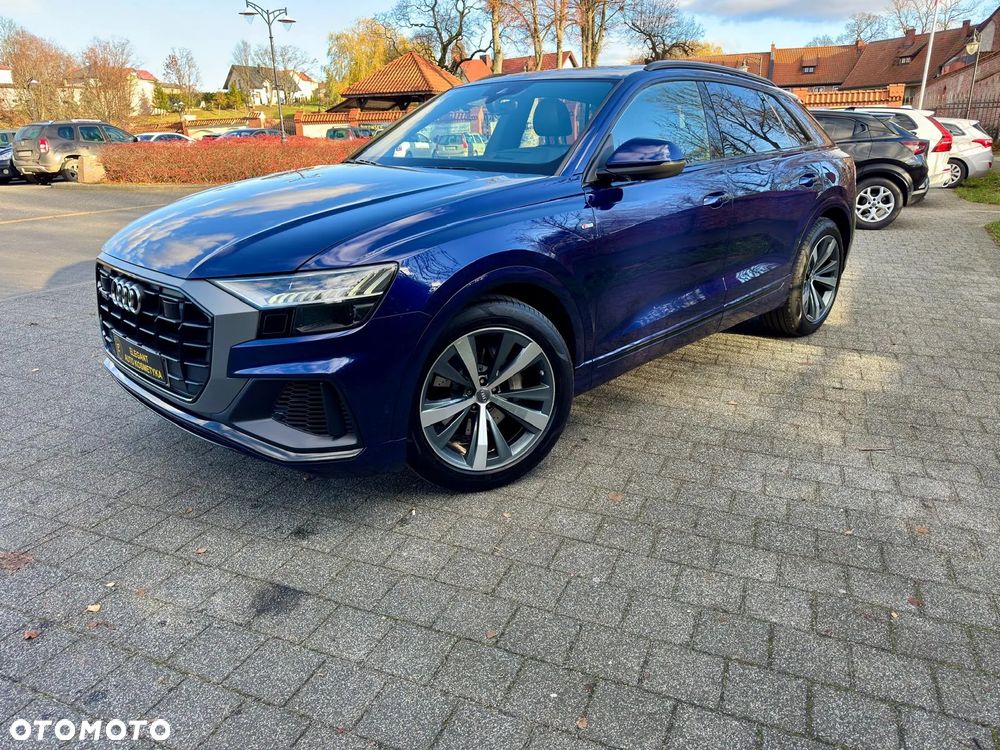 Audi Q8 - 2