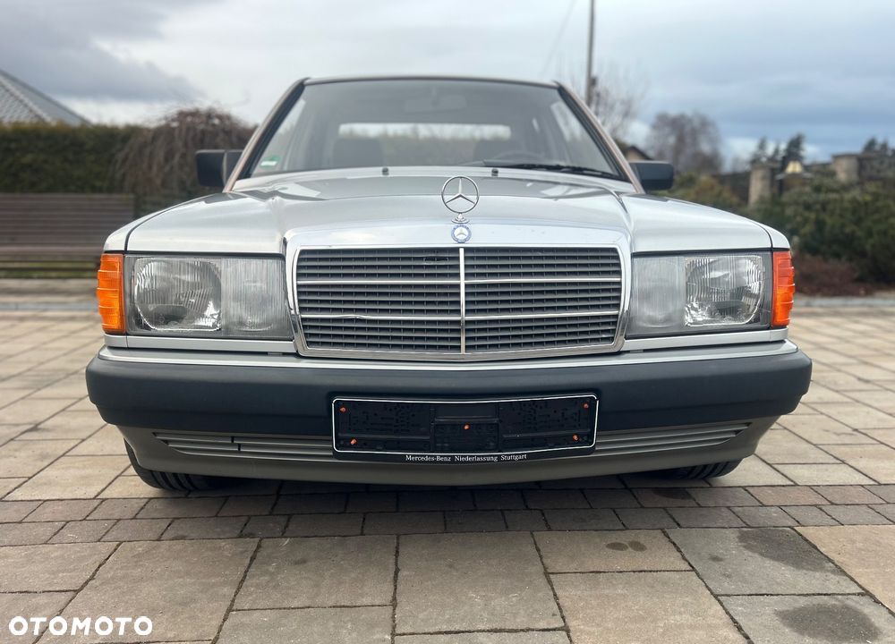 Mercedes-Benz W201 (190) - 26