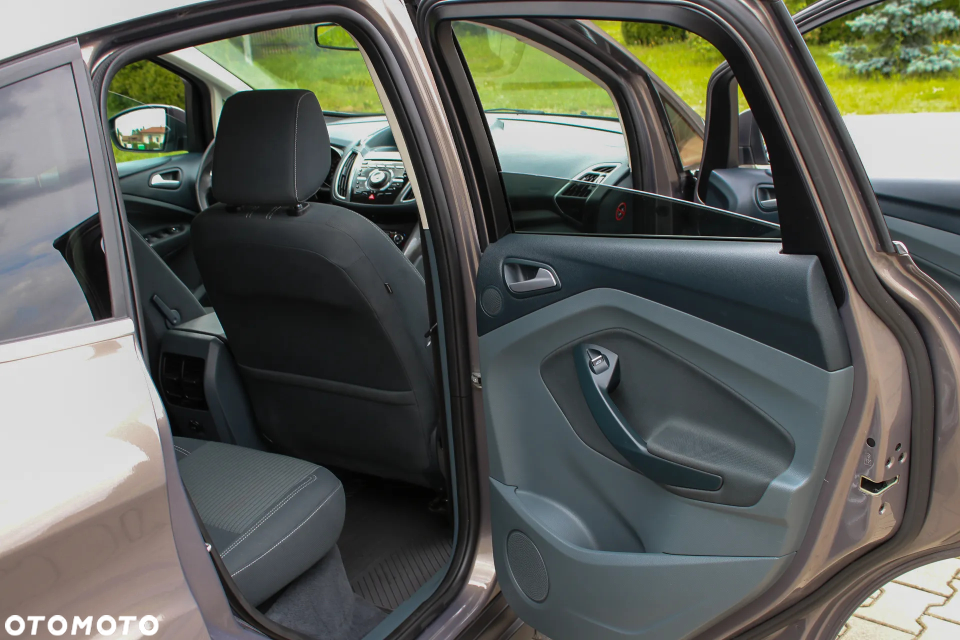Ford C-MAX 1.6 EcoBoost Titanium - 21