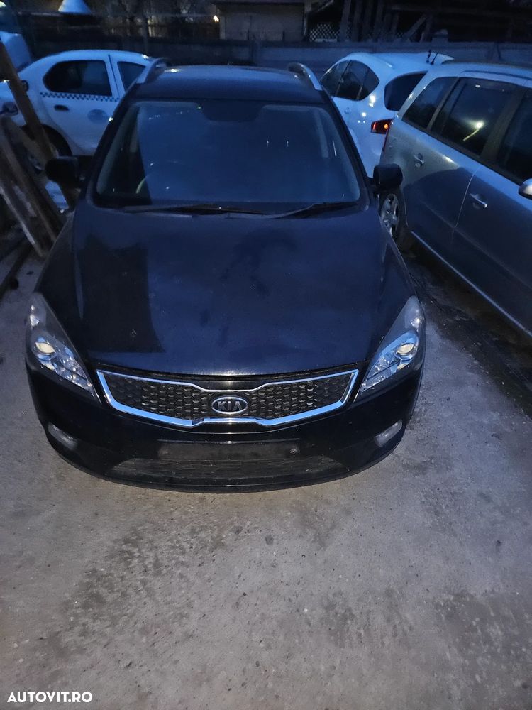 Dezmembrez kia ceed - 1