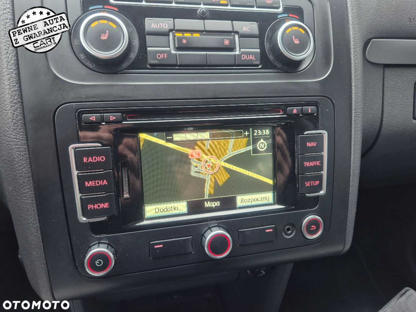 Volkswagen Touran - 26