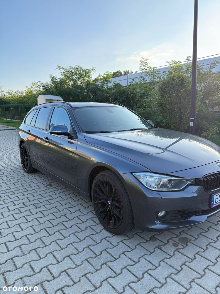 BMW Seria 3 320i xDrive - 3