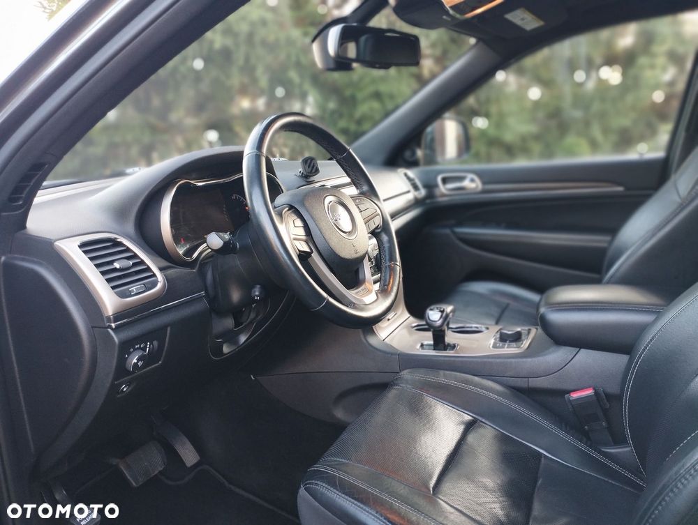 Jeep Grand Cherokee - 10