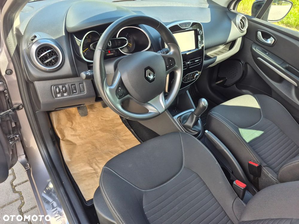 Renault Clio 1.2 16V Limited - 22