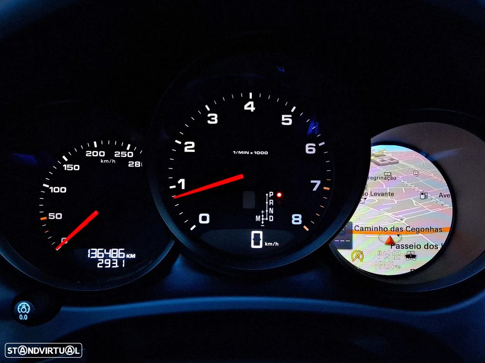 Porsche Macan T PDK - 12