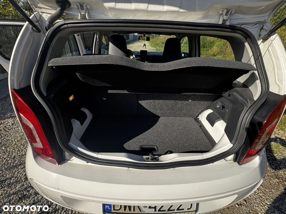 Volkswagen up! 1.0 move CityLine - 13