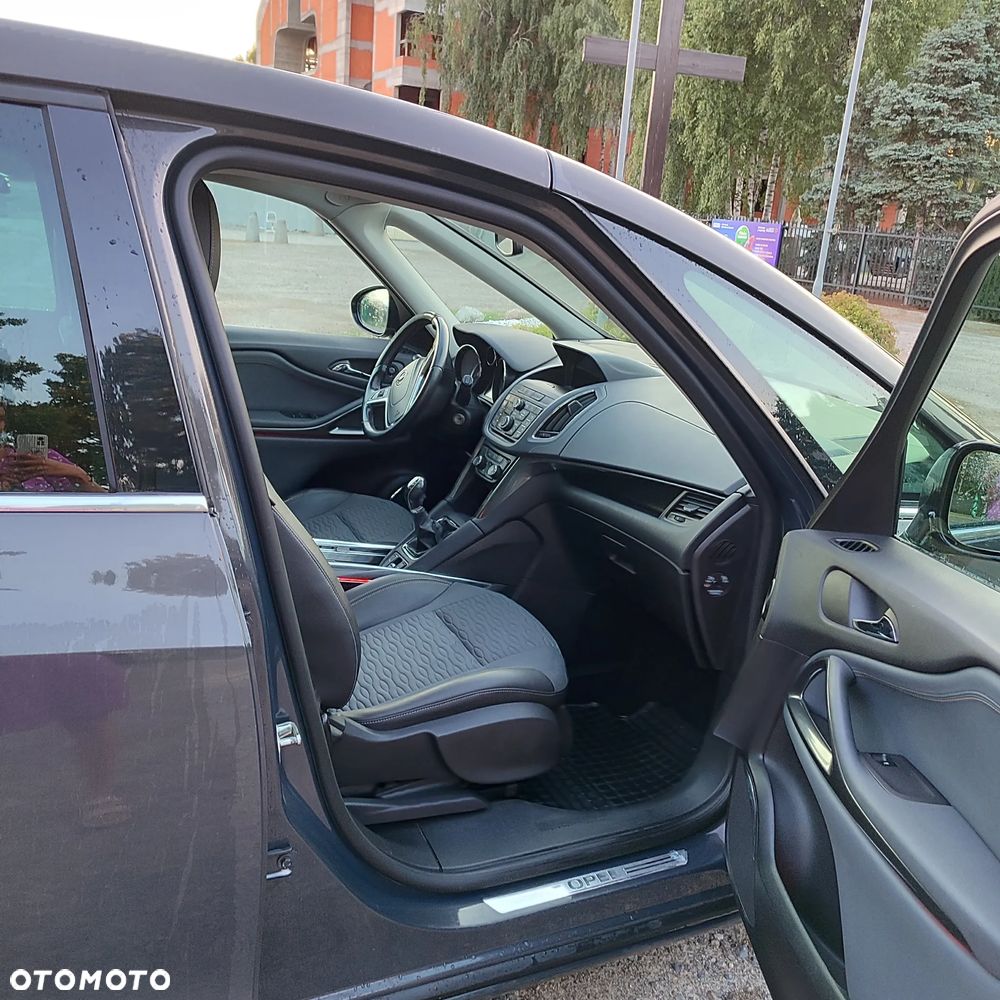 Opel Zafira 2.0 CDTI Cosmo - 11