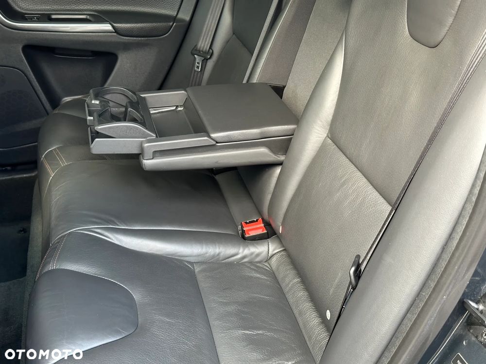 Volvo XC 60 T6 AWD Edition Pro - 29