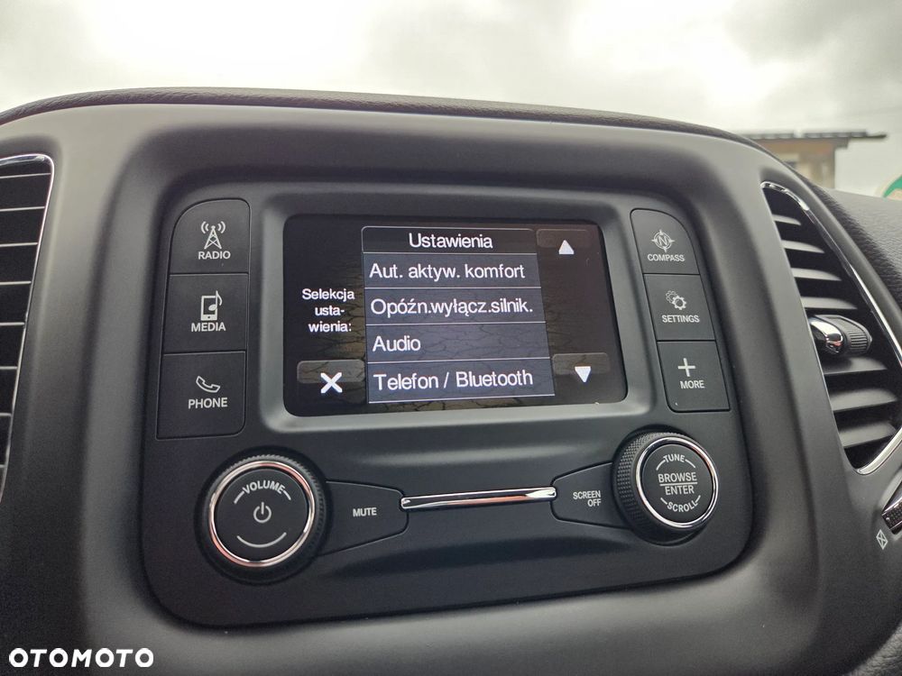 Jeep Compass 1.4 MultiAir Longitude - 28
