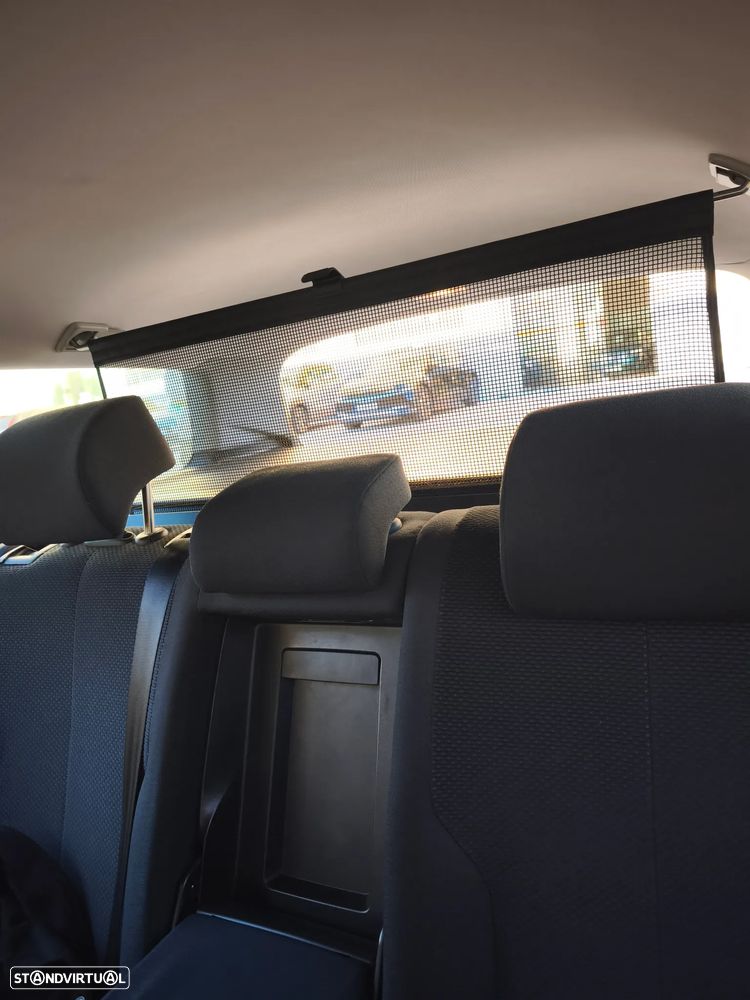 VW Passat Variant 2.0 TDi Confortline - 16