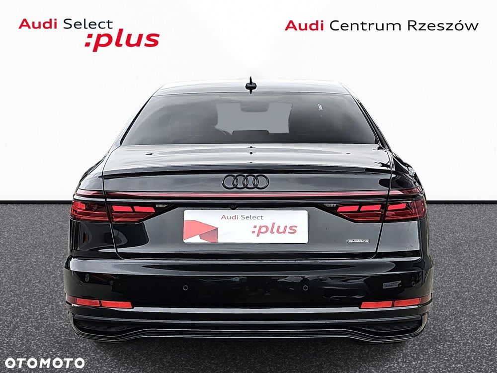 Audi A8 - 7