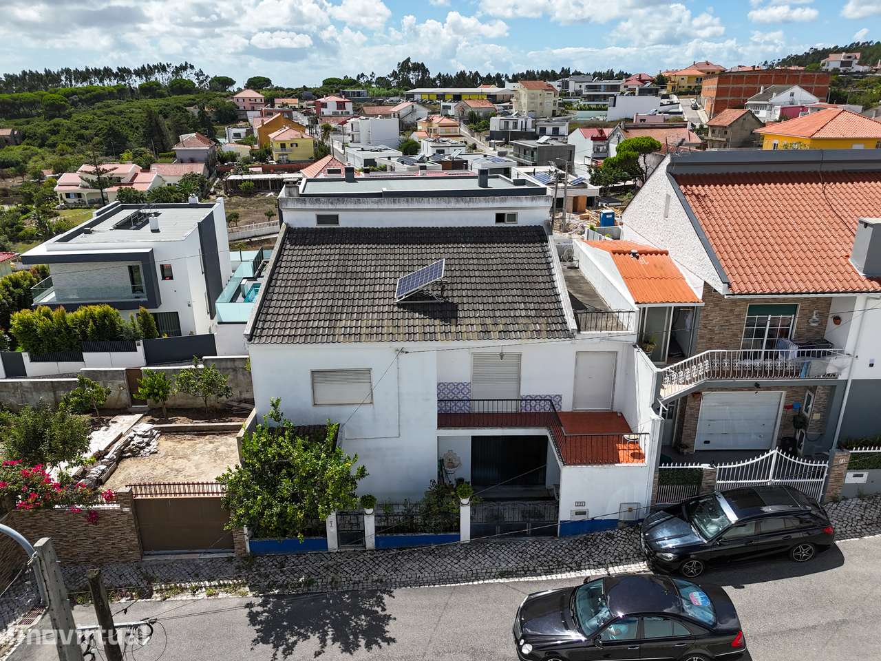 Moradia T4 com garagem em Serra Casal de Cambra, Belas - Grande imagem: 3/53