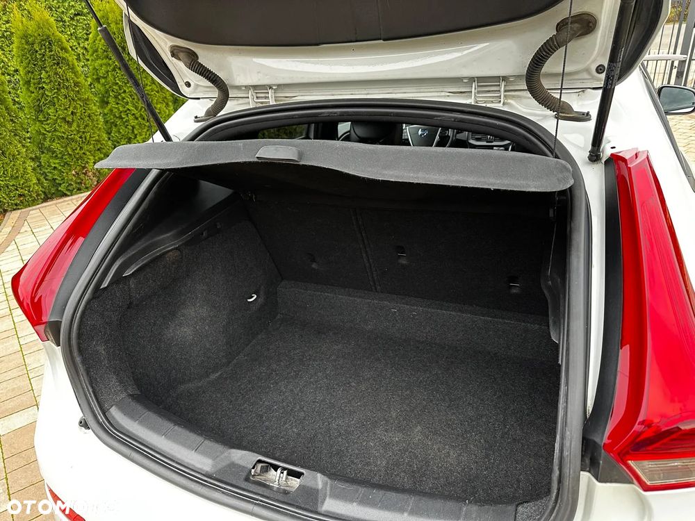 Volvo V40 D4 Summum - 14