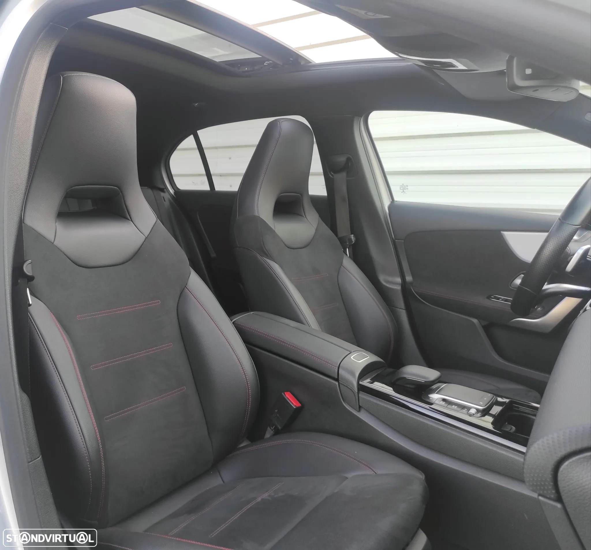 Mercedes-Benz A 250 e AMG Line - 24