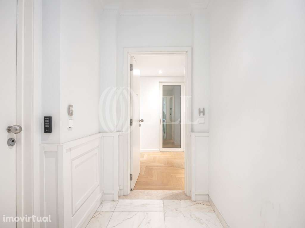 Apartamento T1 na Avenida da Liberdade em Lisboa - Grande imagem: 2/20