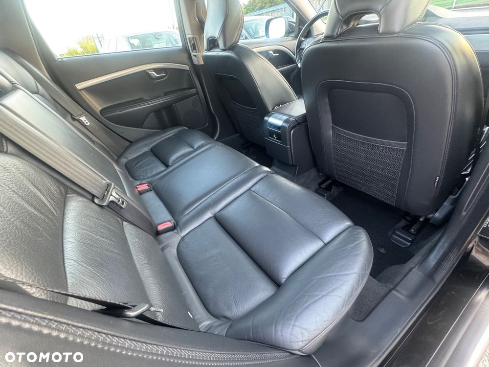 Volvo XC 70 D5 AWD Geartronic Summum - 28