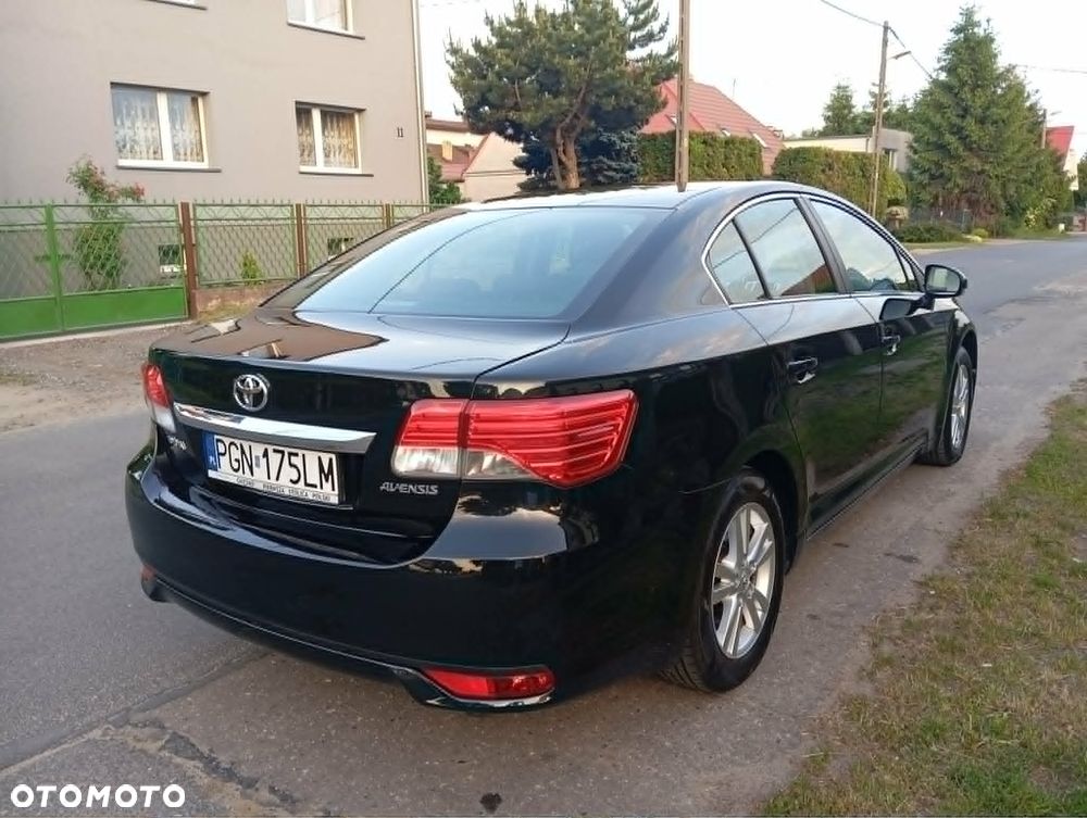 Toyota Avensis 1.8 Sol plus - 3