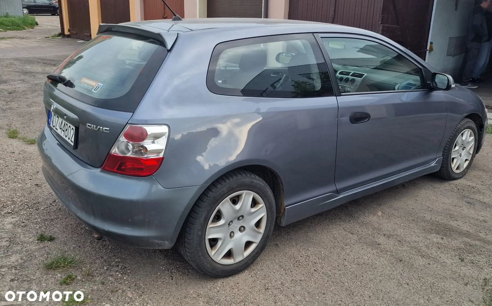 Honda Civic 1.4i S - 4