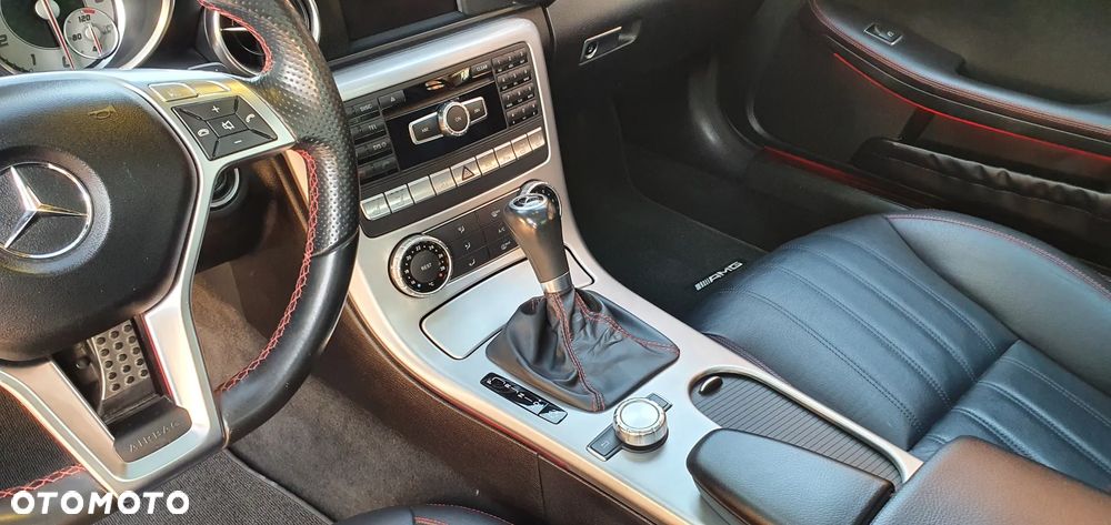 Mercedes-Benz SLK - 24