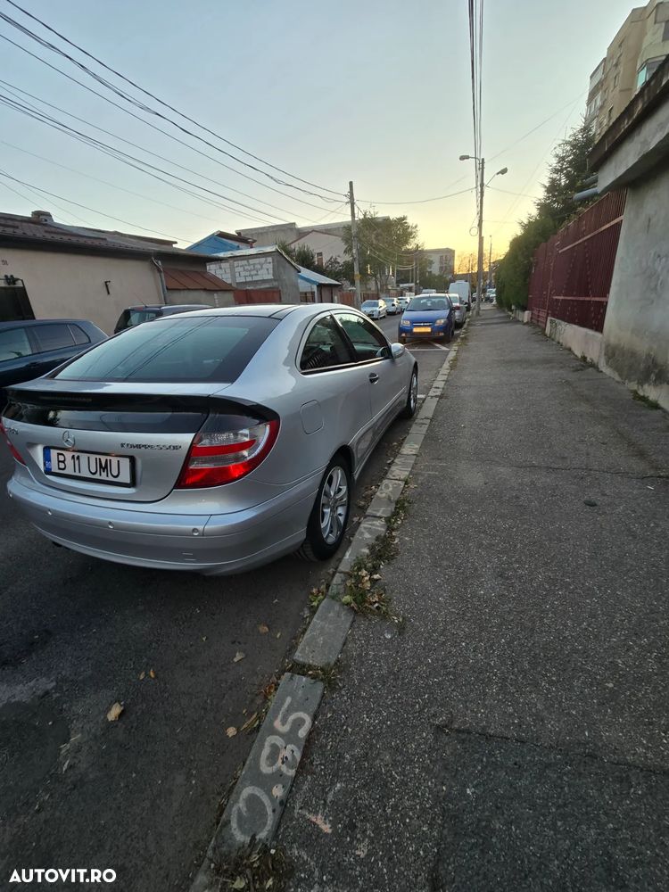 Mercedes-Benz C 180 Kompressor Sportcoupe - 3