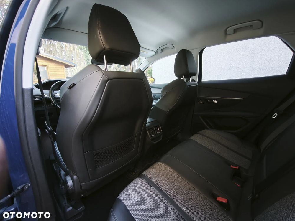 Peugeot 3008 1.6 PureTech GPF Allure S&S EAT8 - 16