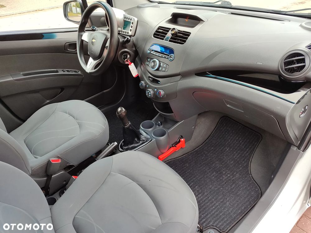 Chevrolet Spark 1.0 LT - 21