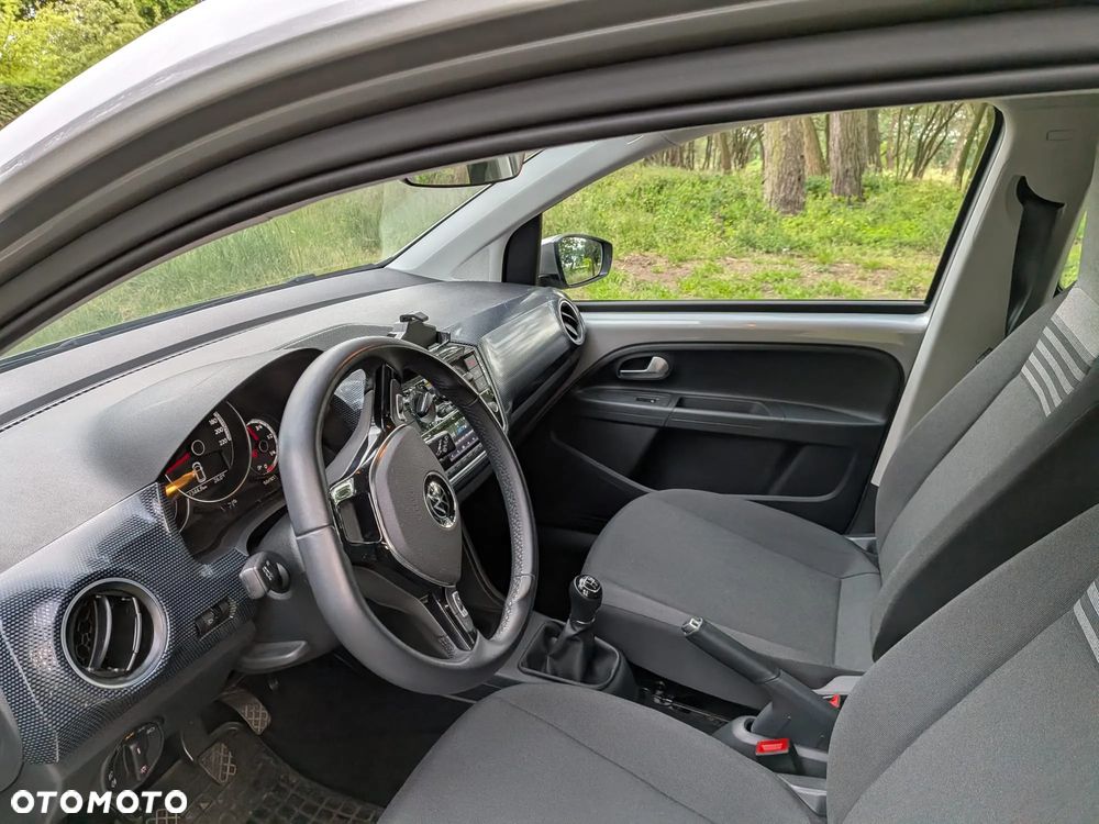 Volkswagen up! 1.0 move - 11