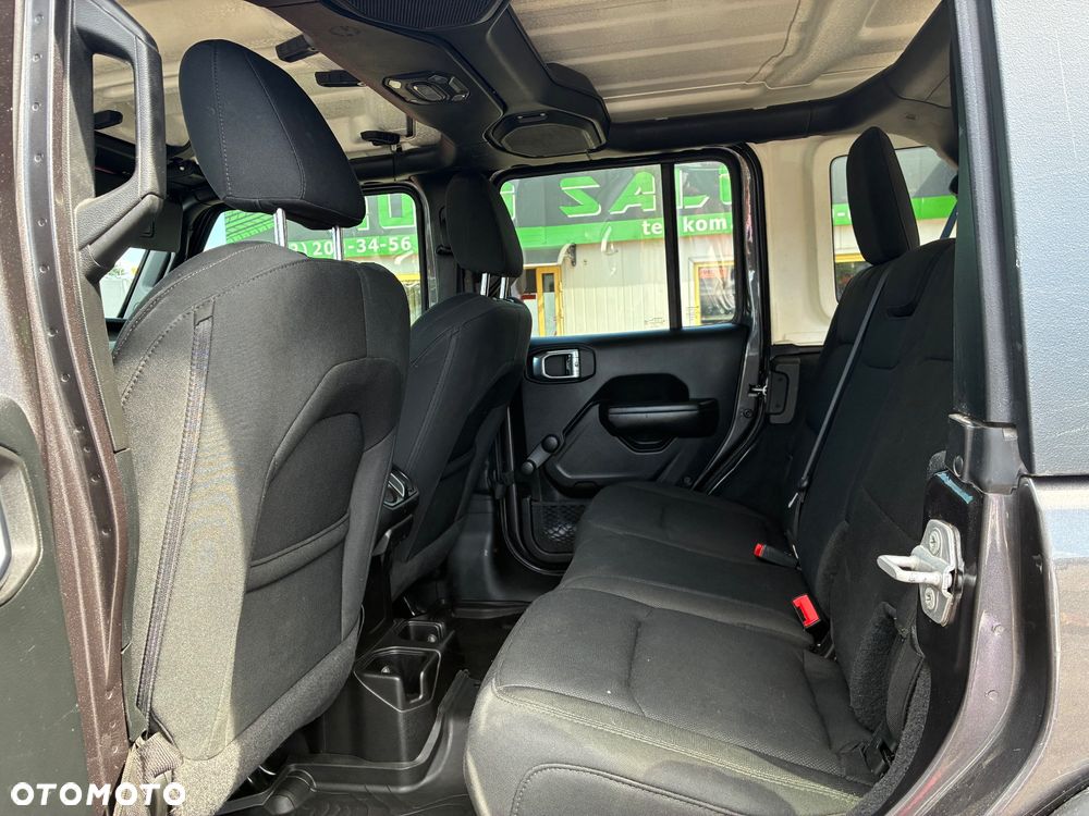 Jeep Wrangler 2.0 T-GDI Hardtop AWD Automatik Sport - 27