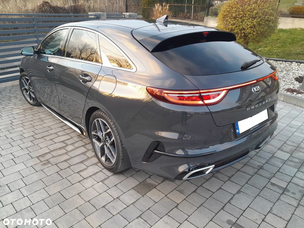 Kia ProCeed 1.4 T-GDI OPF GT LINE - 19