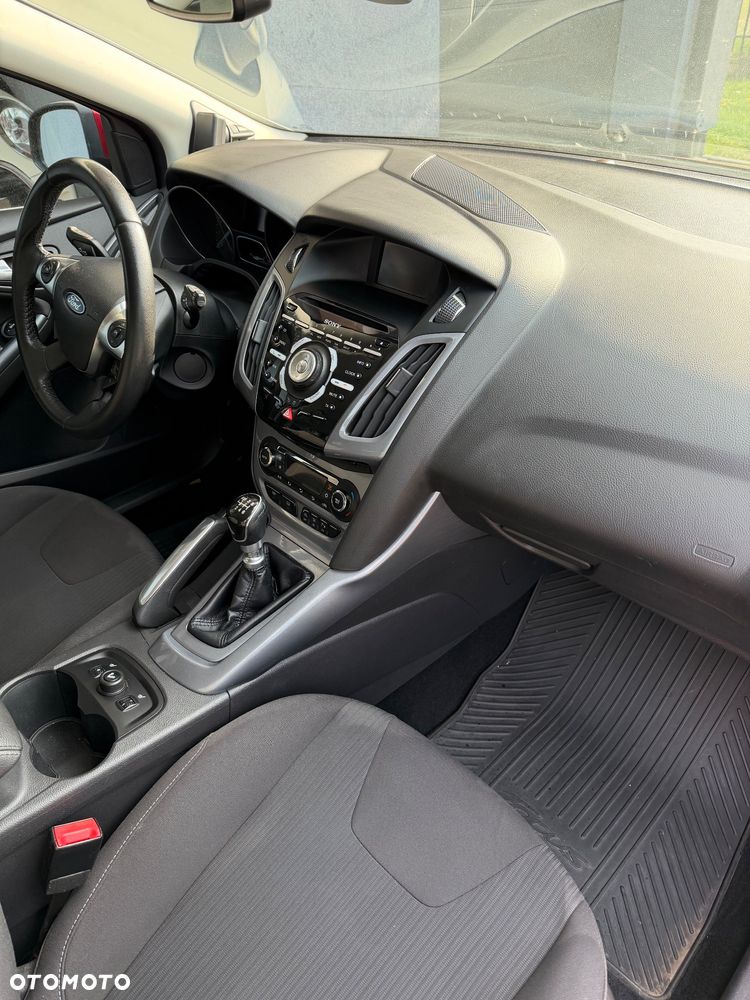 Ford Focus 1.6 EcoBoost Start-Stopp-System Titanium - 26