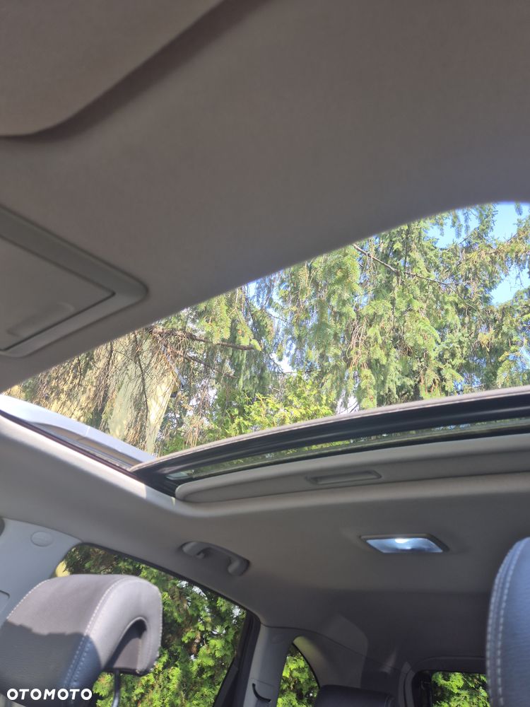 Chevrolet Captiva 2.2 d LTZ - 17