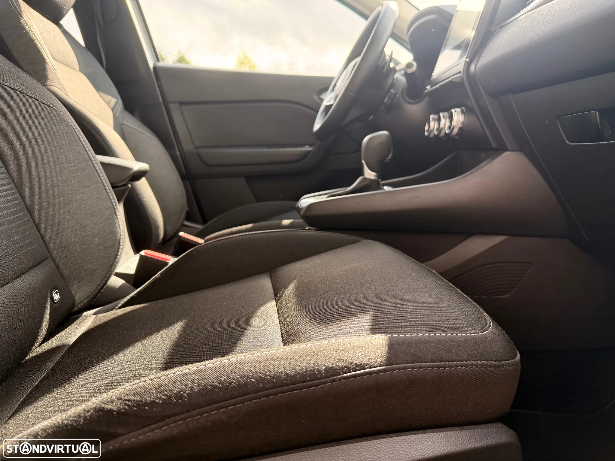 Renault Captur BLUE dCi 115 EDC INTENS - 14