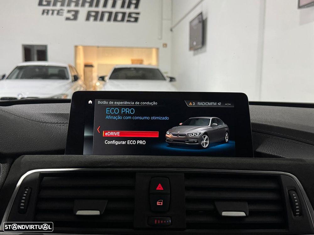 BMW 330 e iPerformance Pack M - 31