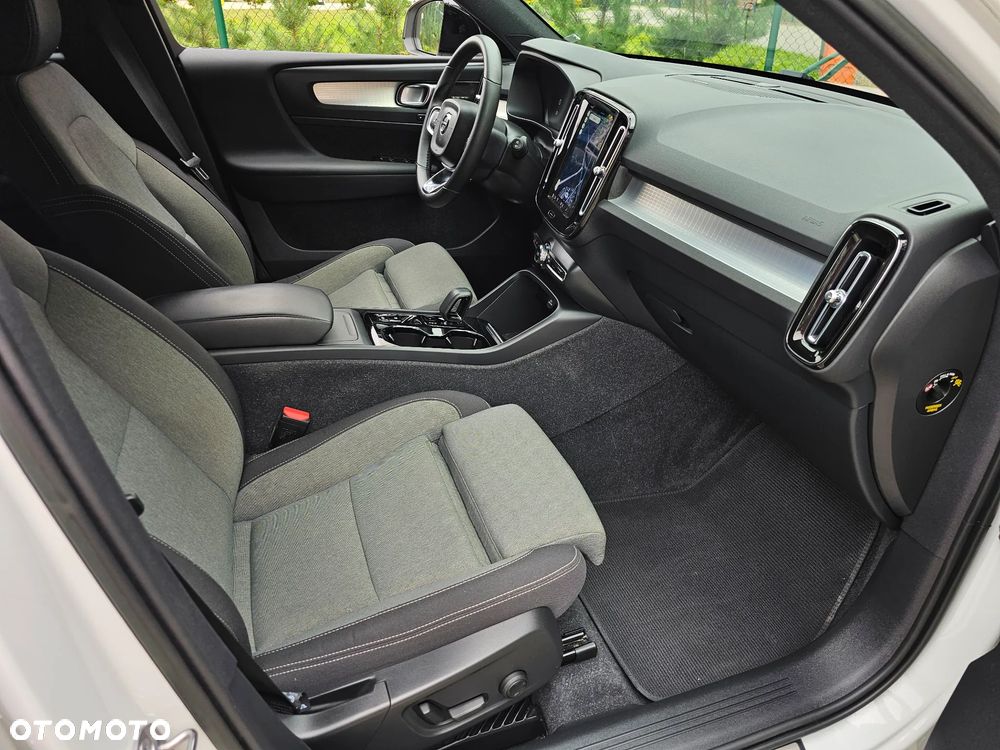 Volvo XC 40 T5 AWD Geartronic Momentum Pro - 16