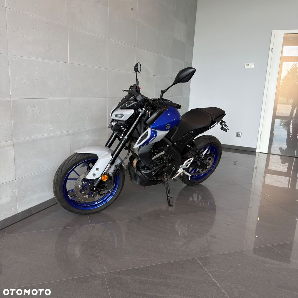 Yamaha MT - 5