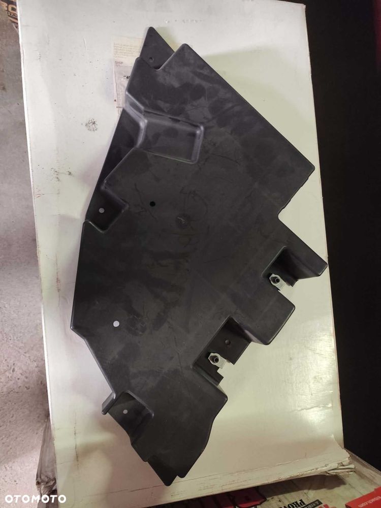 Cadillac Escalade 2015-20 lewe mocowanie zderzaka przedniego - 2