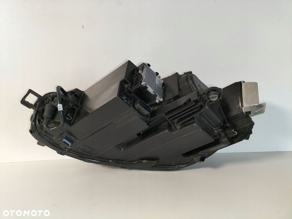 lampa przednia reflektor prawa vw passat b9 24- full led - 6