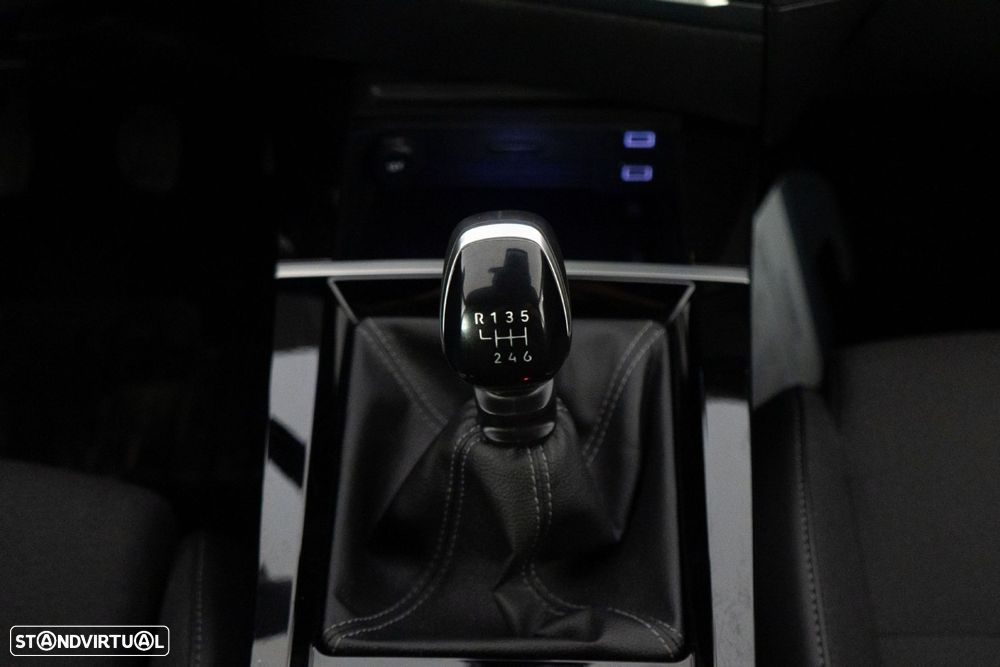 Opel Astra Sports Tourer 1.2 T GS Line - 27