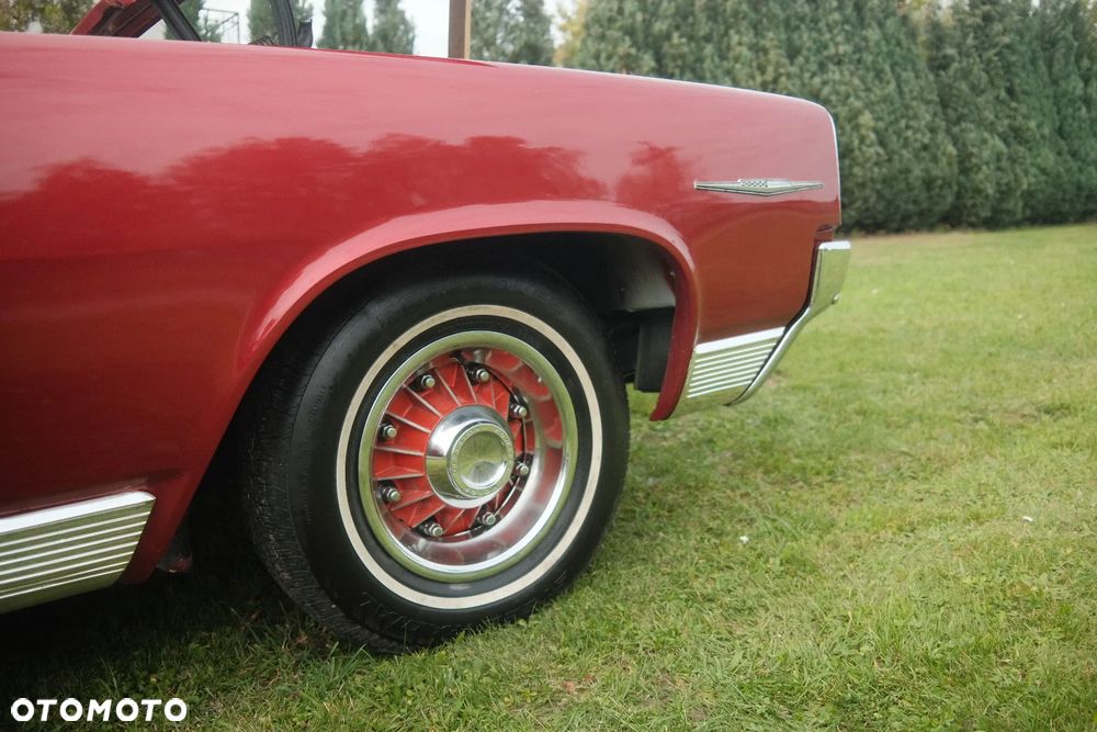 Pontiac Bonneville - 24
