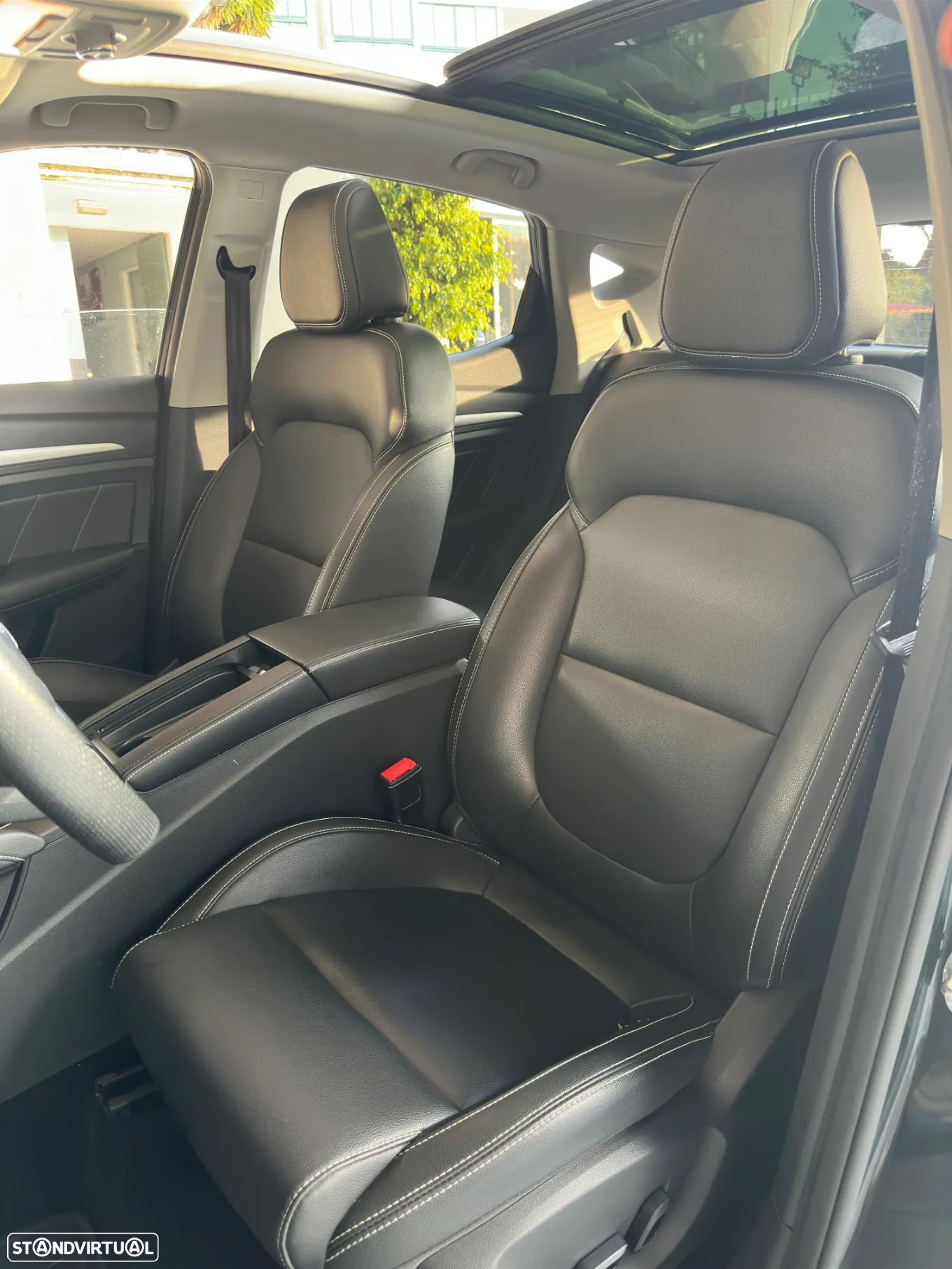 MG ZS EV 44.5 kWh Luxury - 29