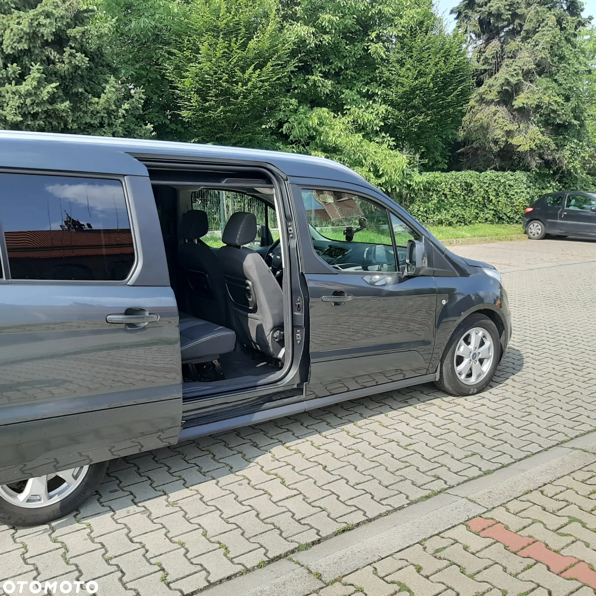 Ford Tourneo Connect Grand - 10