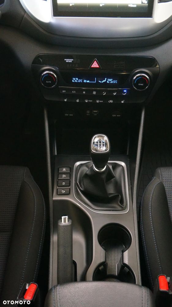 Hyundai Tucson 1.7 CRDI BlueDrive Comfort 2WD - 17