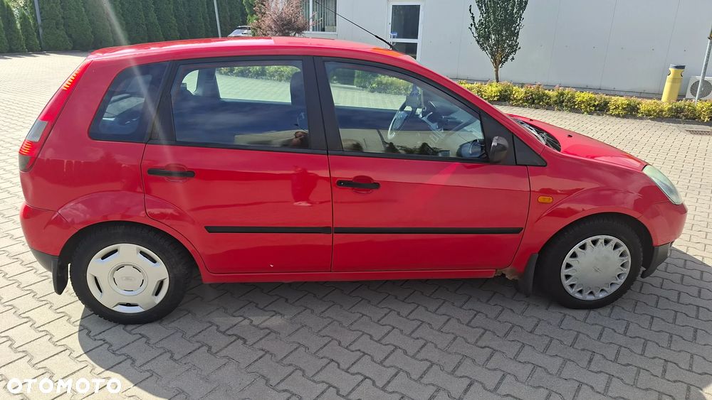 Ford Fiesta 1.3 Ambiente - 5