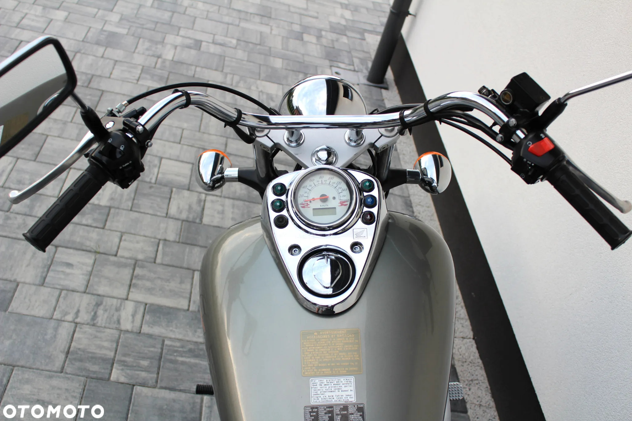 Honda VT - 12