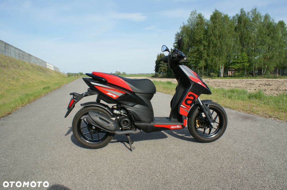 Aprilia SR - 10