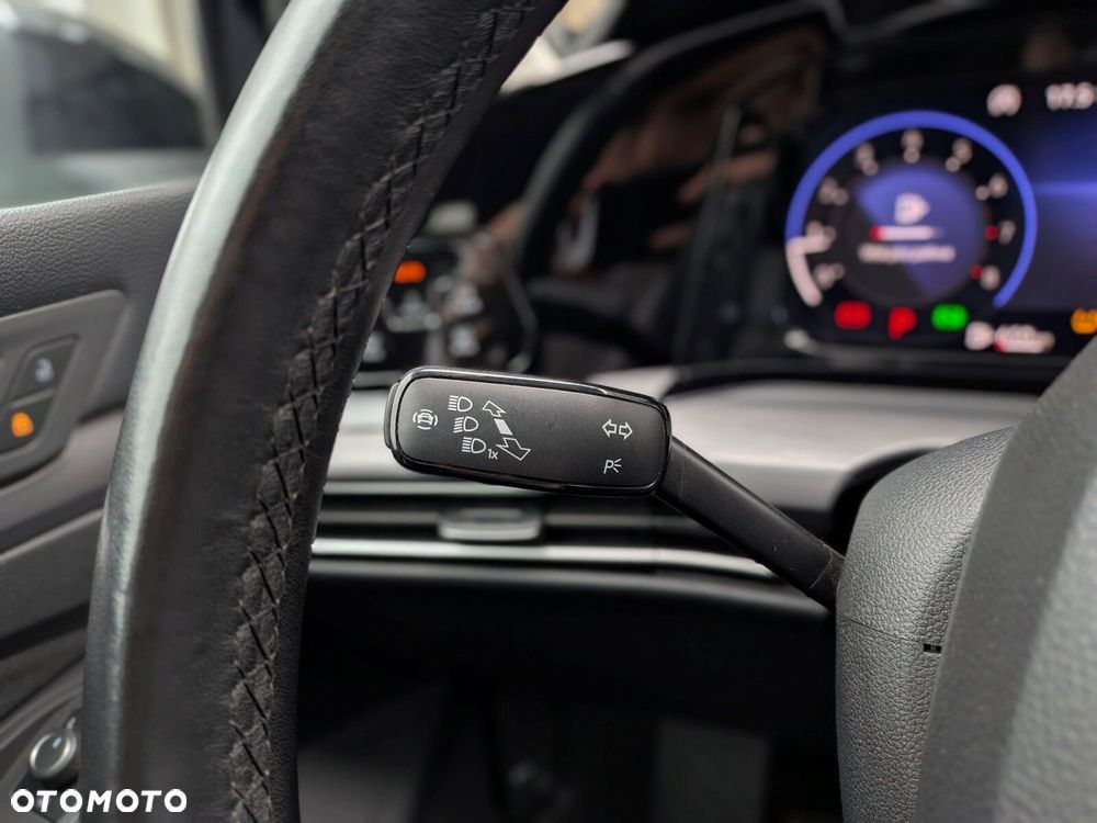 Volkswagen Golf 2.0 TSI Style DSG - 21