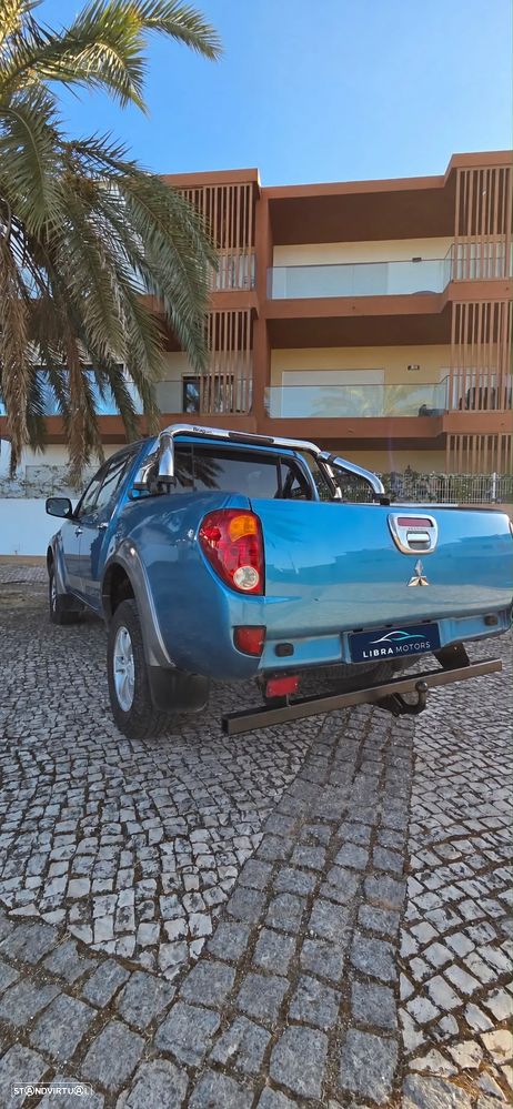Mitsubishi L200 Pick Up 4x4 Intense Cabine Dupla - 11