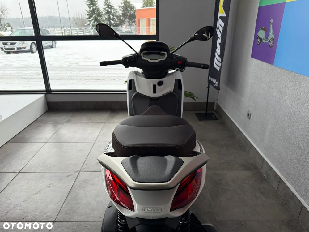 Piaggio Beverly - 18